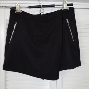 Aqua Black Women's Skort with Subtle Branding